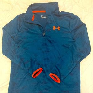 Teal green/blue light weight pull over.